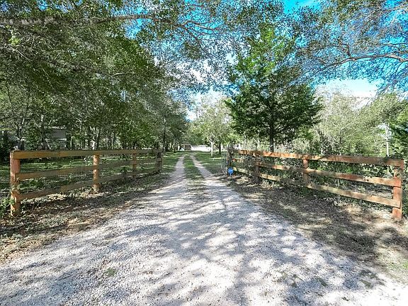 Come in to long driveway, past the gate. There is a sensor that lets homeowner know when someone enters their property for your 