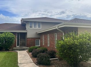 7617 Sycamore Dr, Orland Park, IL