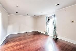 5th image of 3625 Saint Charles Ave APT 4B