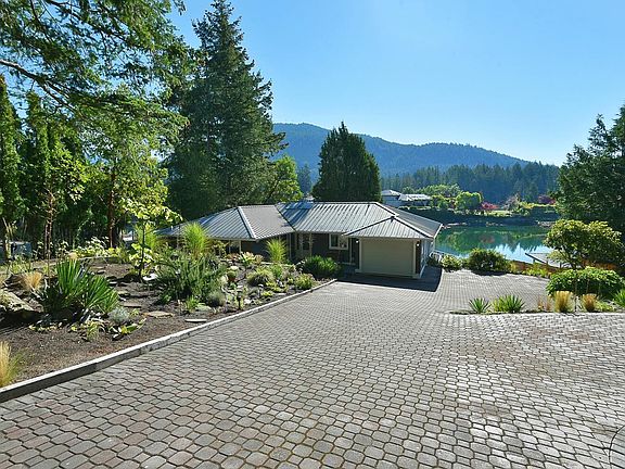 3rd image of 12828 Gilden Rd