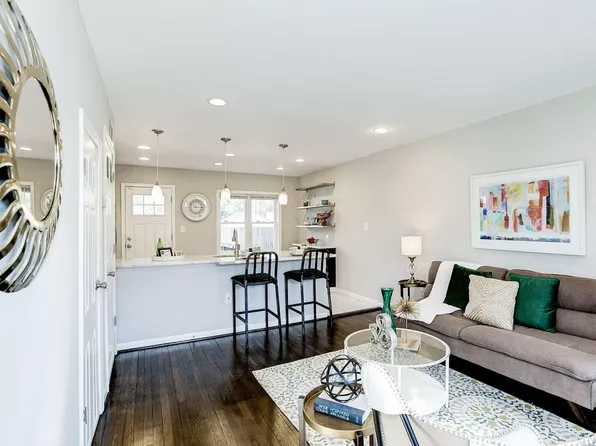 150 35th St NE, Washington, DC 20019