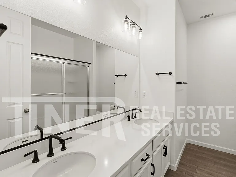 8112 Joecy Way — Photo 19