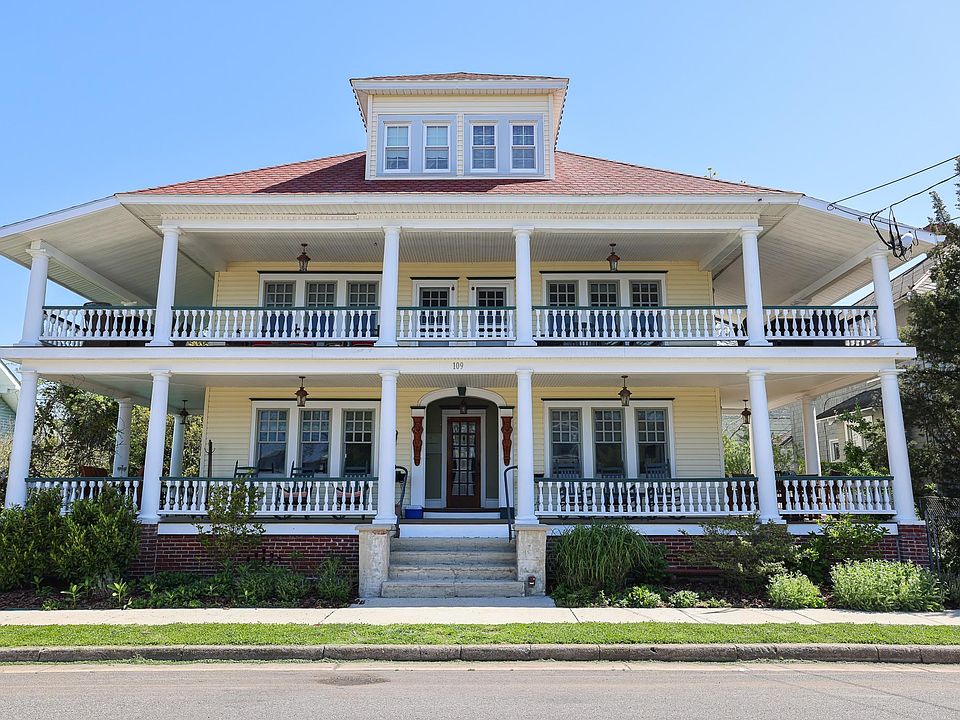 1st image of 109 E Aster Rd #101