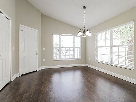 5th image of 2408 Sonja Ct