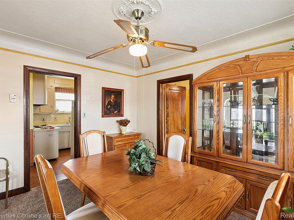 10th image of 15453 Coyle St
