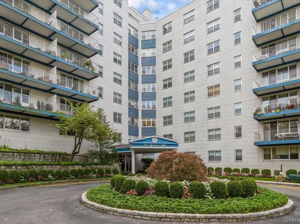 499 N Broadway #3E, White Plains, NY 10603
