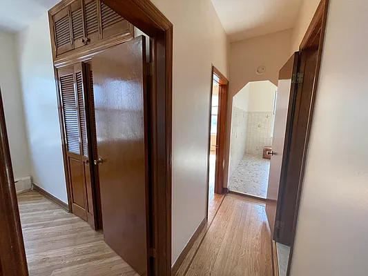 Rented by Metropolis International Realty Inc. | media 6