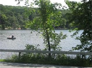 406 Lakes Rd, Monroe, NY 10950