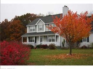 6 Evelyn Cir, Pomfret Center, CT 06259