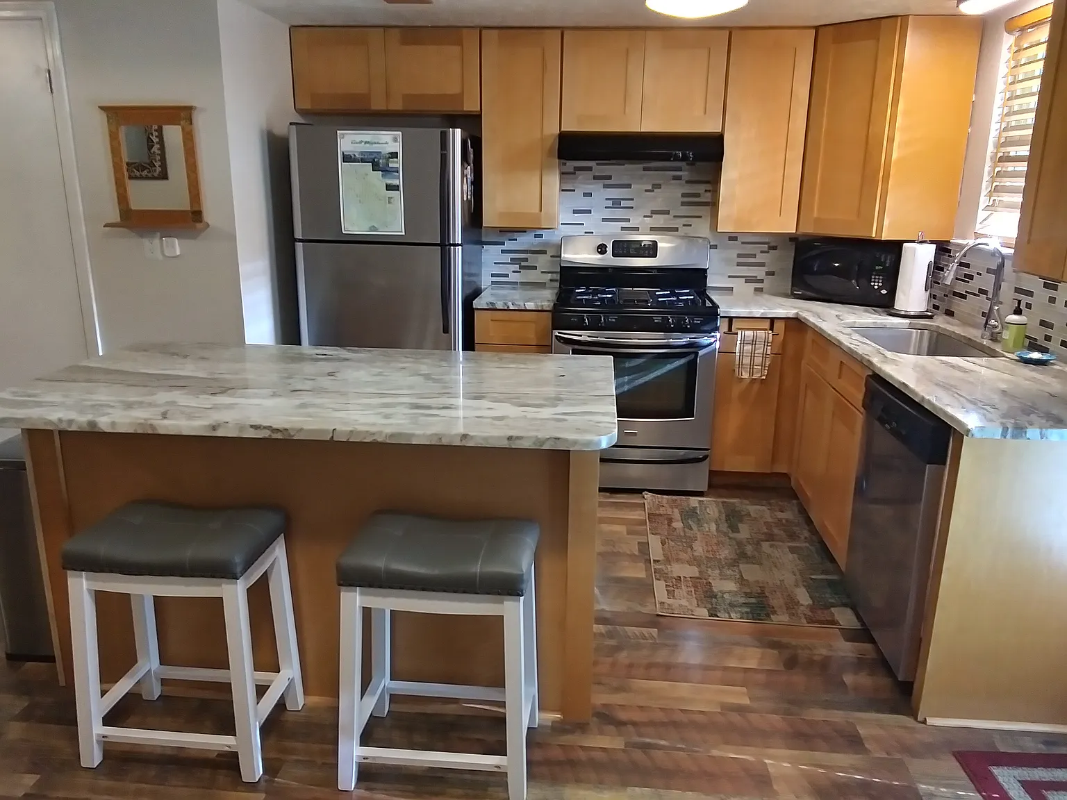 2 bed, 1.5 bath, 972 sqft, $2,200 — Photo 3