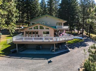 120 Big Rock Rd, Naches, WA 98937