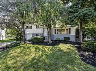 7 South Cir, Woodbridge, NJ