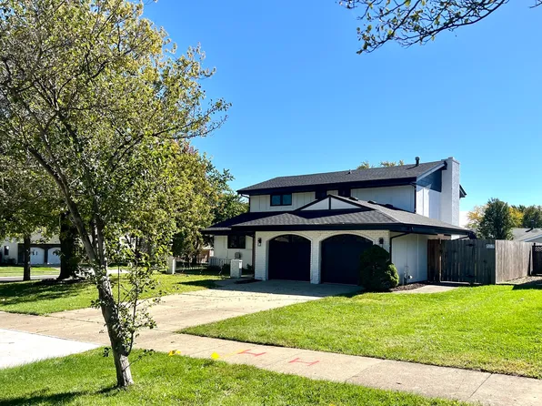 214 Cambridge Ln, Bloomingdale, IL 60108