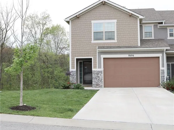 7370 Grand Slam St, Parkville, MO 64152