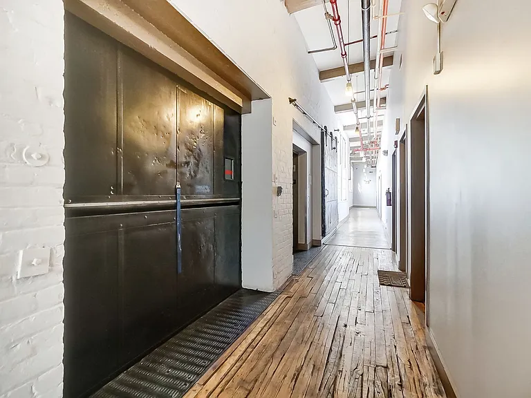 Machine Flats — Photo 3