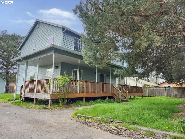835 S Wynooski St, Newberg, OR 97132