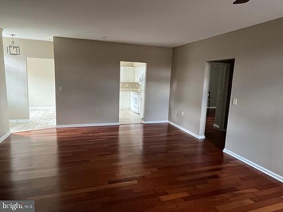 5th image of 1228 Rockland Ct