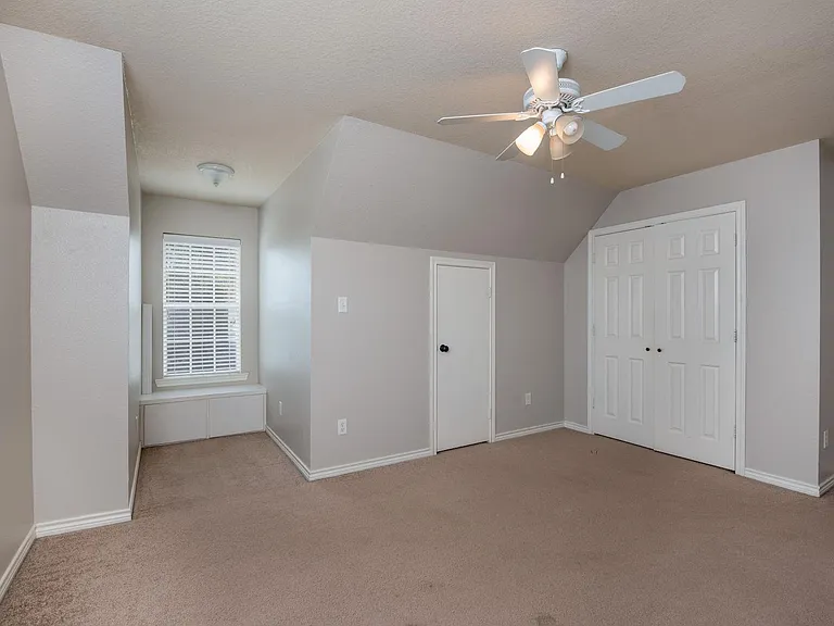 3719 Holick Ln — Photo 10