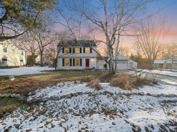 9126 North Meadowlark LANE, Bayside, WI 53217