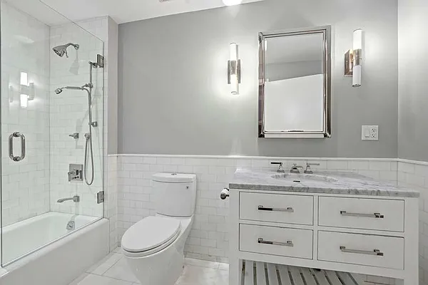 Sold by Sloane Square | media 18