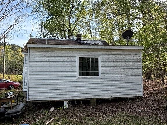 3rd image of 4806 Cox Rd