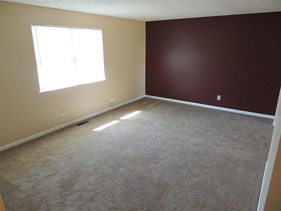 3rd image of 6926 Netherland Dr