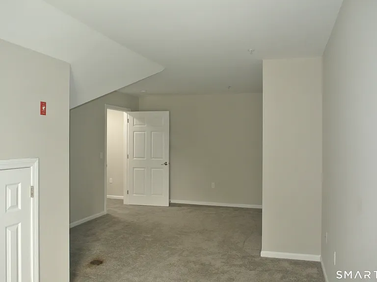 670 Boston Post Rd #5 — Photo 12