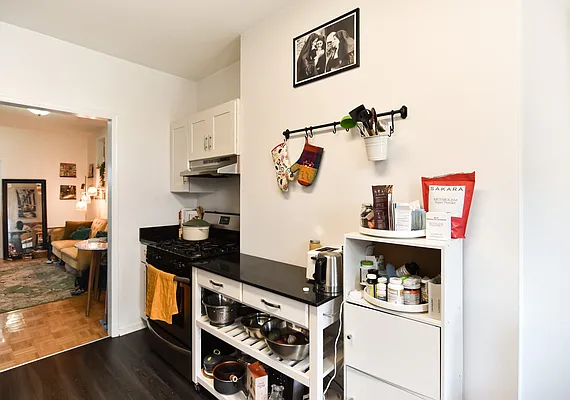 Rented by The Agency | media 4