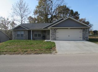 333 Lyle Curtis Cir, Waynesville, MO 65583