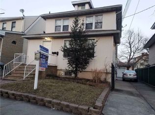 8463 159th St, Jamaica, NY 11432