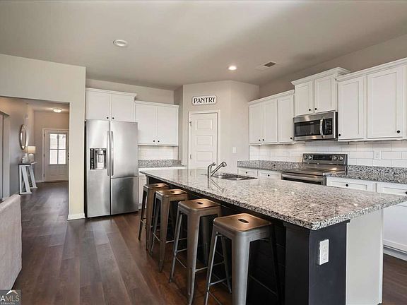 4th image of 1978 Waterside Cir