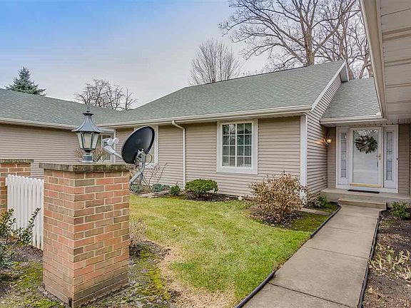 2nd image of 52241 Wembley Dr