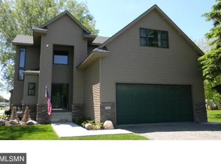 103 Pacific Ave, Waverly, MN 55390