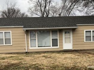 836 Navaho Ave, Salina, KS 67401