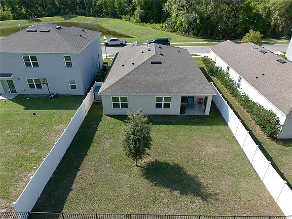 3rd image of 29320 Armoyan Blvd