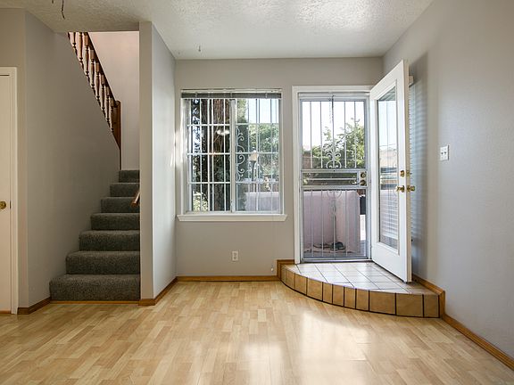 5th image of 1272 Rosemont Ave NW