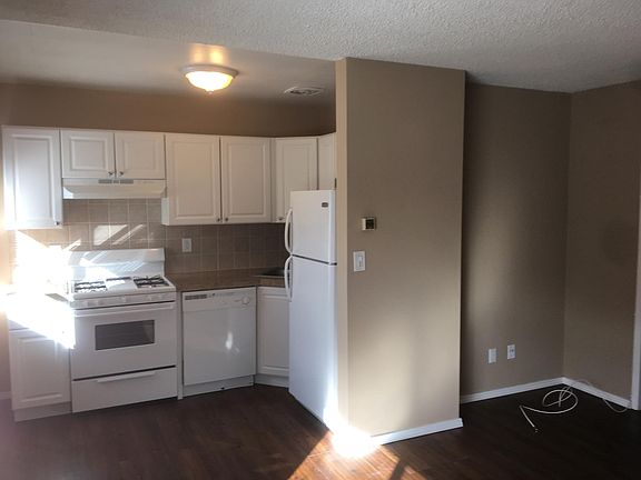 5th image of 4640 Kansas St