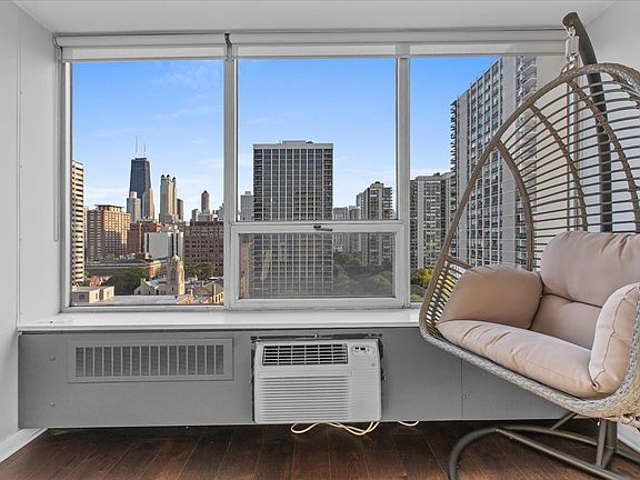 4th image of 70 W Burton Pl APT 1407
