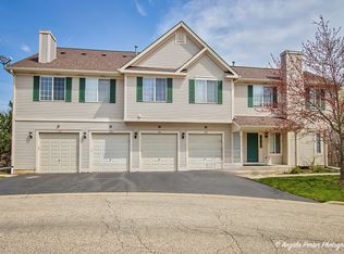 504 Fox Ridge Dr #B, Fox Lake, IL 60020