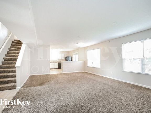 5th image of 5323 Lakeside Manor Dr