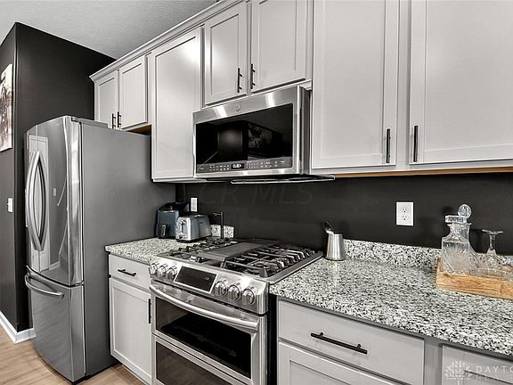 4th image of 1121 Cabell Ct