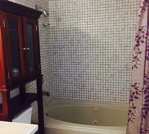 5th image of 1088 Bishop St