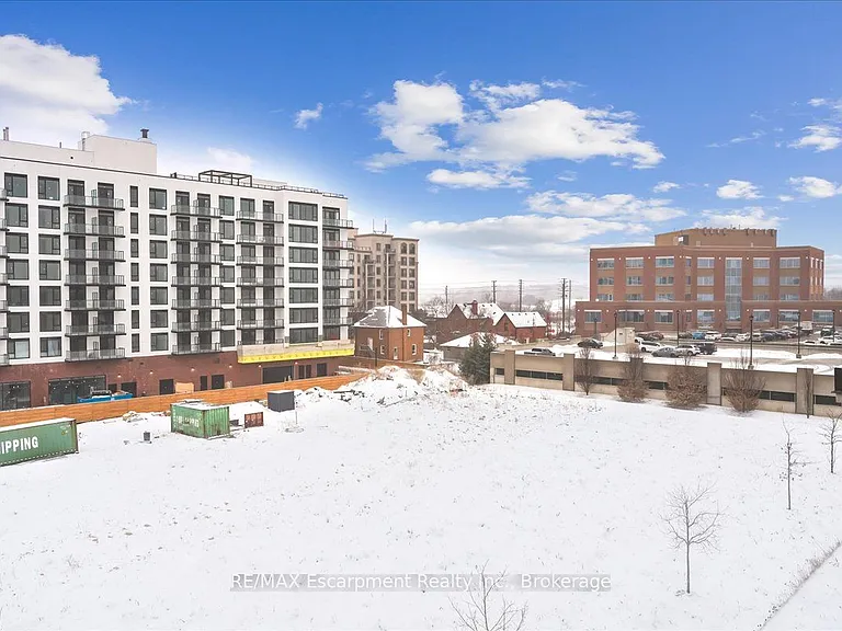 2441 Greenwich Dr #64 — Photo 46
