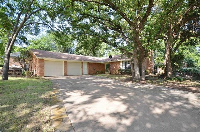 1st image of 2500 Jewell Dr