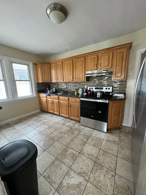 Studio, 600 sqft, $1,400 — Photo 3