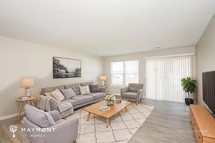 224 Rolling Ridge Dr — Photo 4