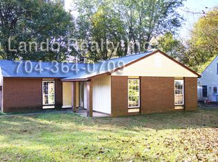 9024 Bremerton Ct, Charlotte, NC 28227