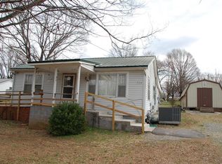 726 Johnson St, Sweetwater, TN 37874