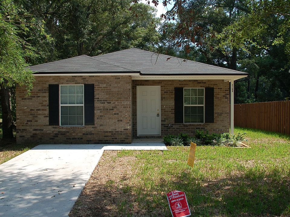 1st image of 2168 Thomas Ct