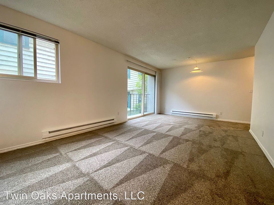 1st image of 5263 15th Ave NE APT 104